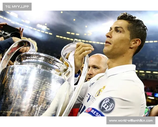 C罗虽拥有众多荣誉却始终未能捧起世界杯冠军奖杯 C罗虽拥有众多荣誉却始终未能捧起世界杯冠军奖杯