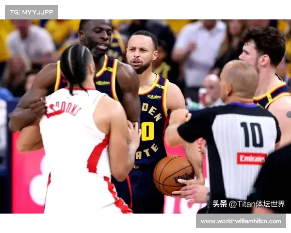 格林精妙助攻 狄龙侧翼三分精准命中助勇士夺胜